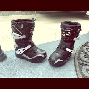 Used boys Fox racing boots.